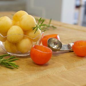 Cuillère à pomme parisienne pour creuser les tomates cerises